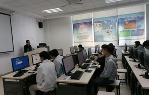 电子商务专业改名字了吗